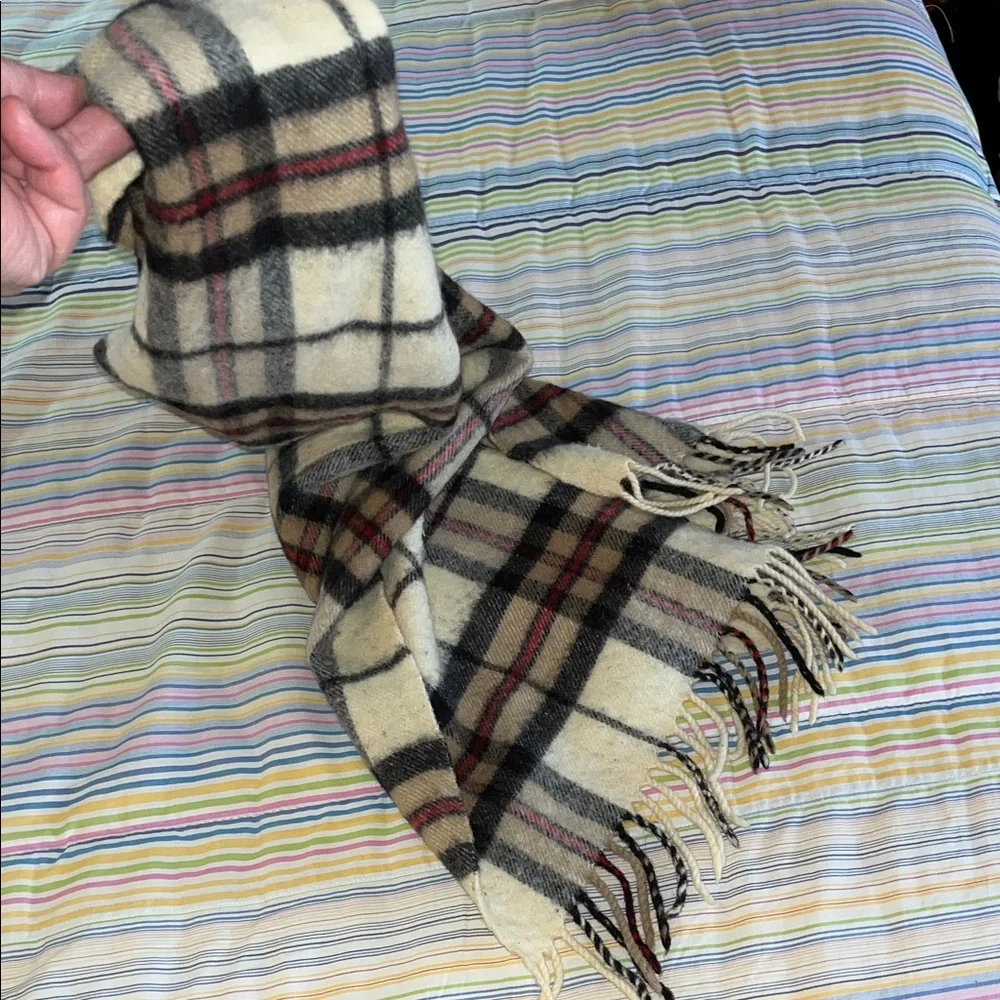 Royal Mile Woolen Mill stylish plaid